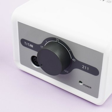 Фрезер TUFI profi PREMIUM TITAN 211 80В 40 000 oбр./мин белый (0195427) - Фото №3