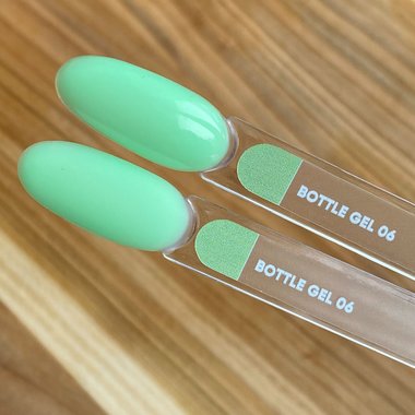 Гель NAILSOFTHEDAY Bottle gel 06 зеленый, 10 мл - Фото №3