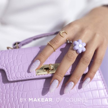 Гель-лак MAKEAR Daisy 623 прозрачный с фиолетовыми блестками 8 мл - Фото №3