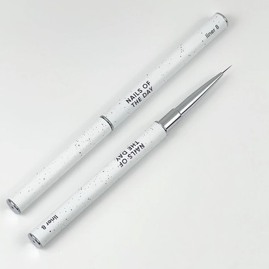 Кисть для тонких линий NAILSOFTHEDAY Professional Brush Liner 8 мм - Фото №3