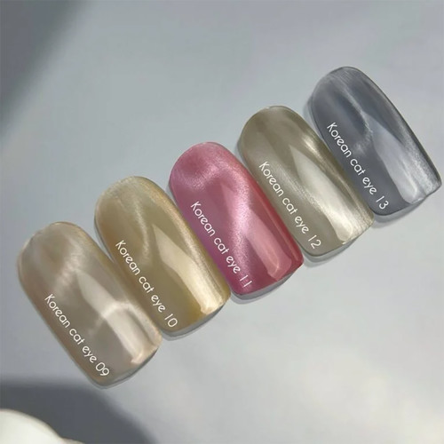 Гель-лак NAILSOFTHEDAY Korean cat eye 09 нюдово-бежевый 10 мл - Фото №2