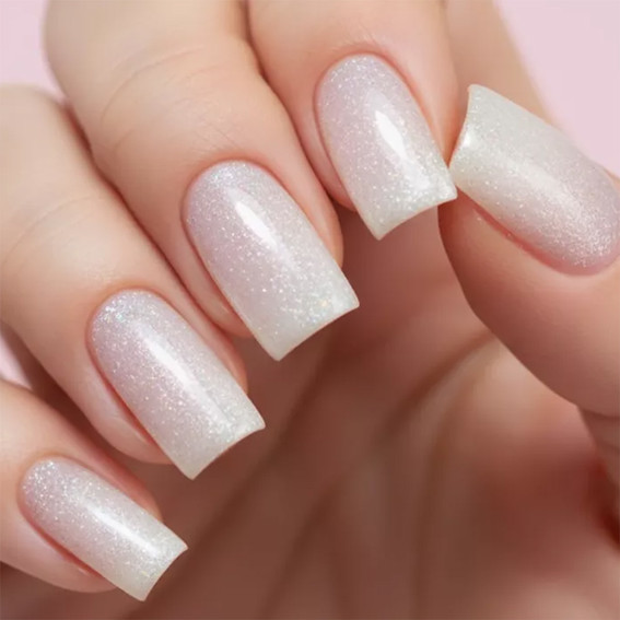 Самовыравнивающийся гель для наращивания INSTA GEL VICTORIA VYNN 10 Frosty Shine 40 мл - Фото №2